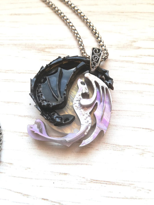 How to train your dragon nightfury lightfury necklace