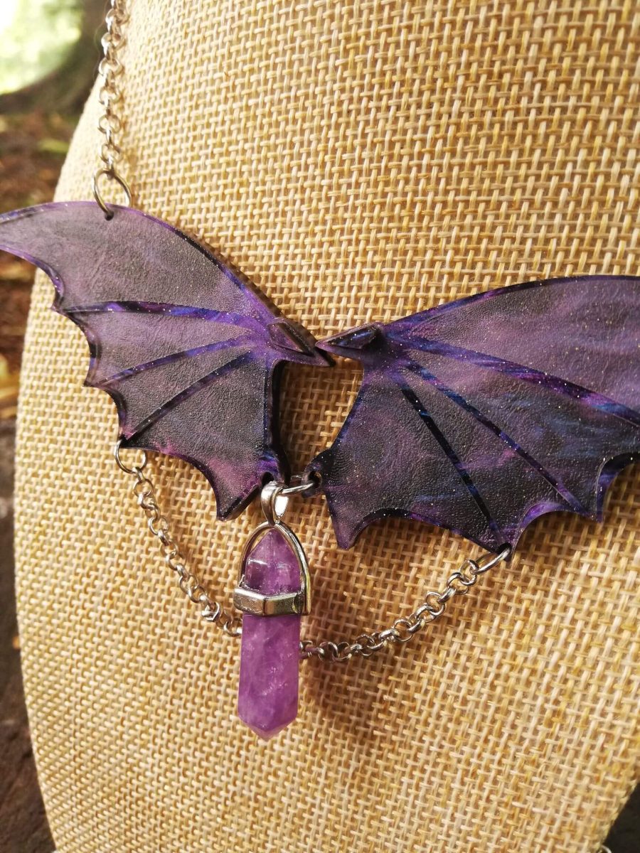 a court of thorns and roses necklace