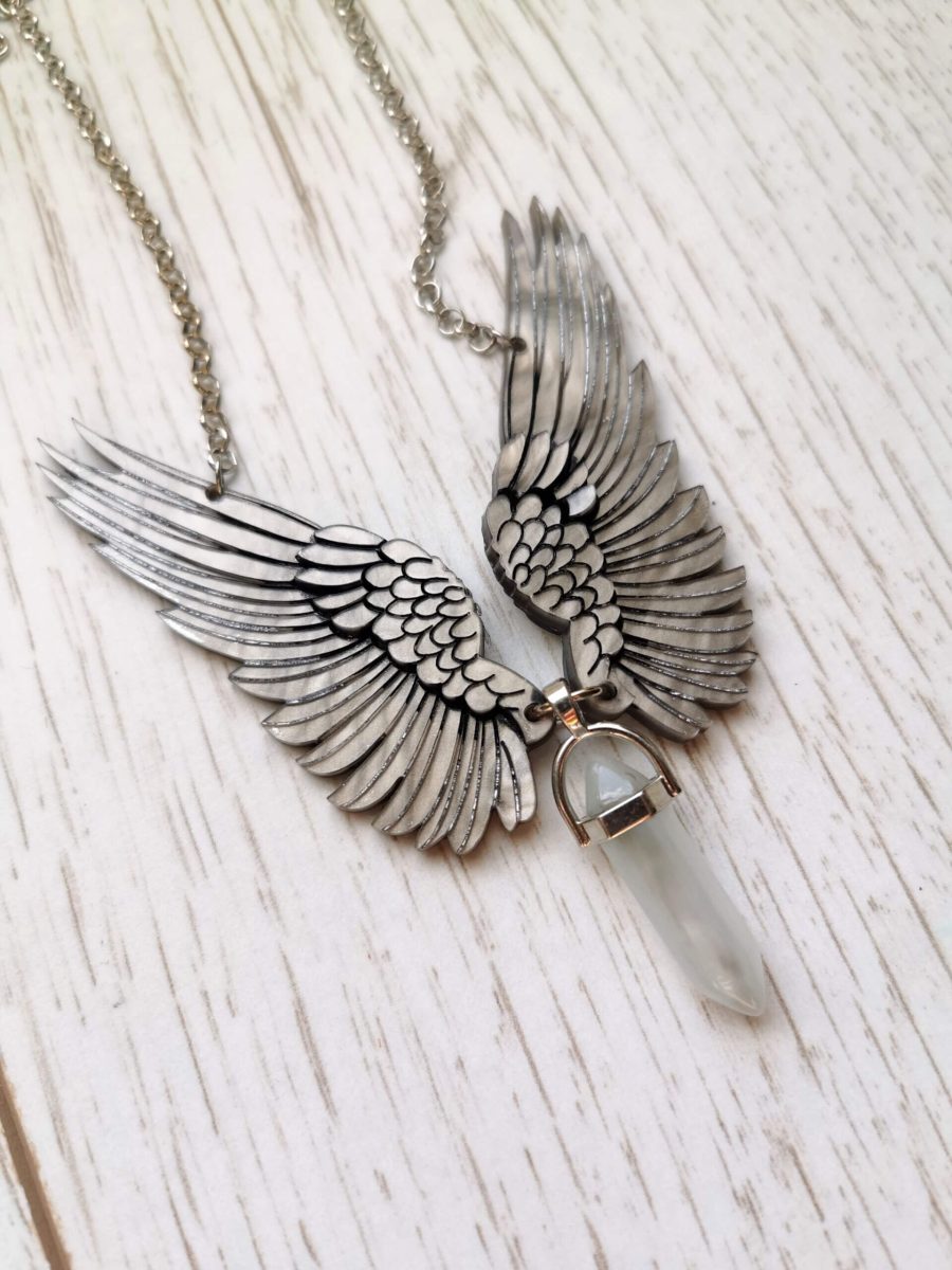 hunt athalar necklace