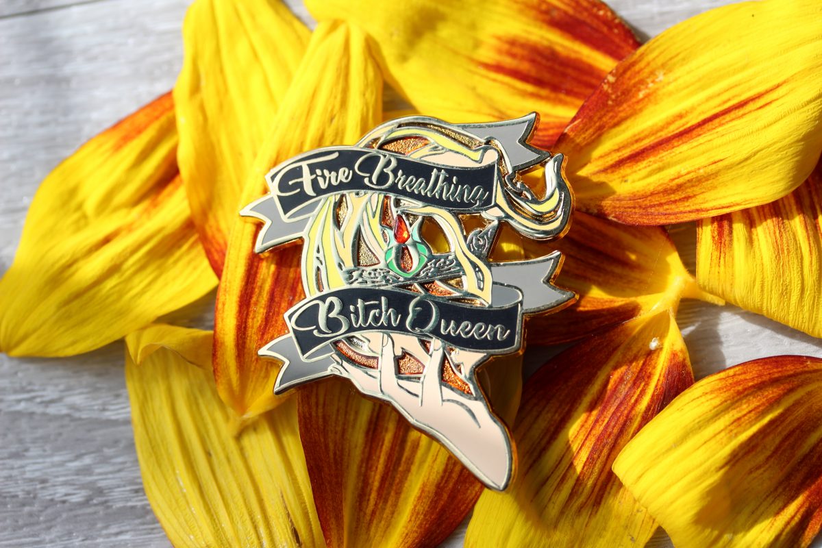 throne of glass enamel pin