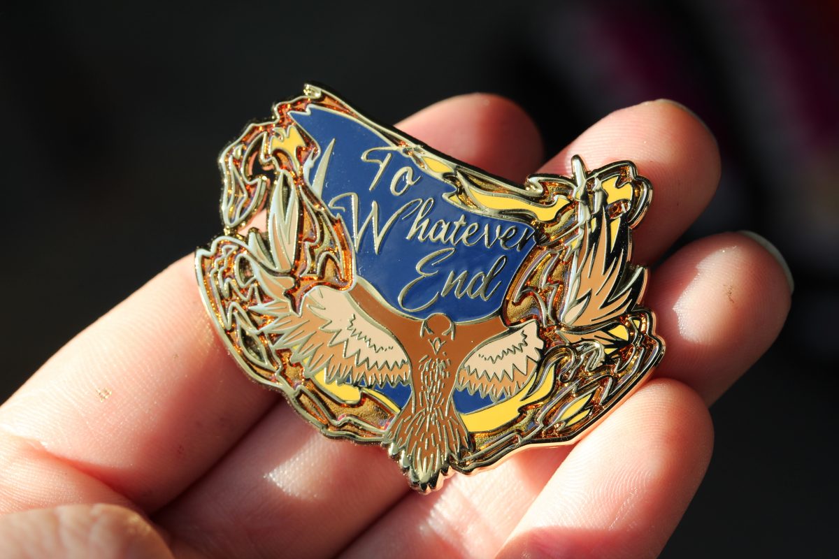 throne of glass enamel pin