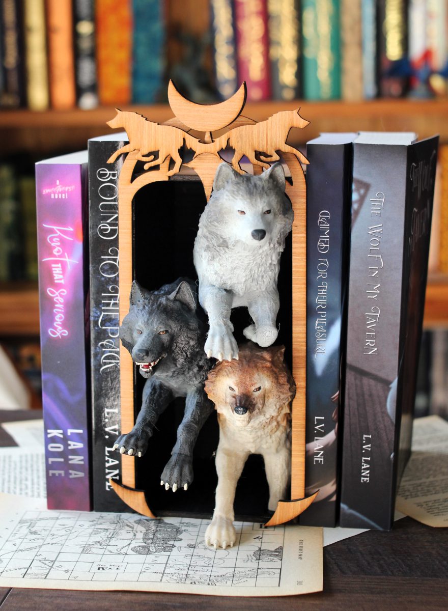 wolf pack book nook