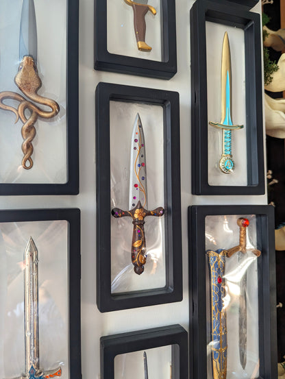 Once Upon a Broken Heart Dagger Miniature - PREORDER