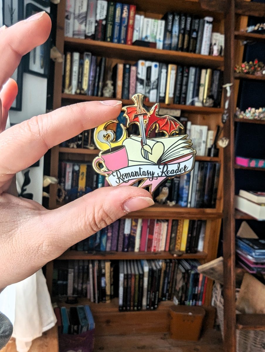 romantasy reader enamel pin