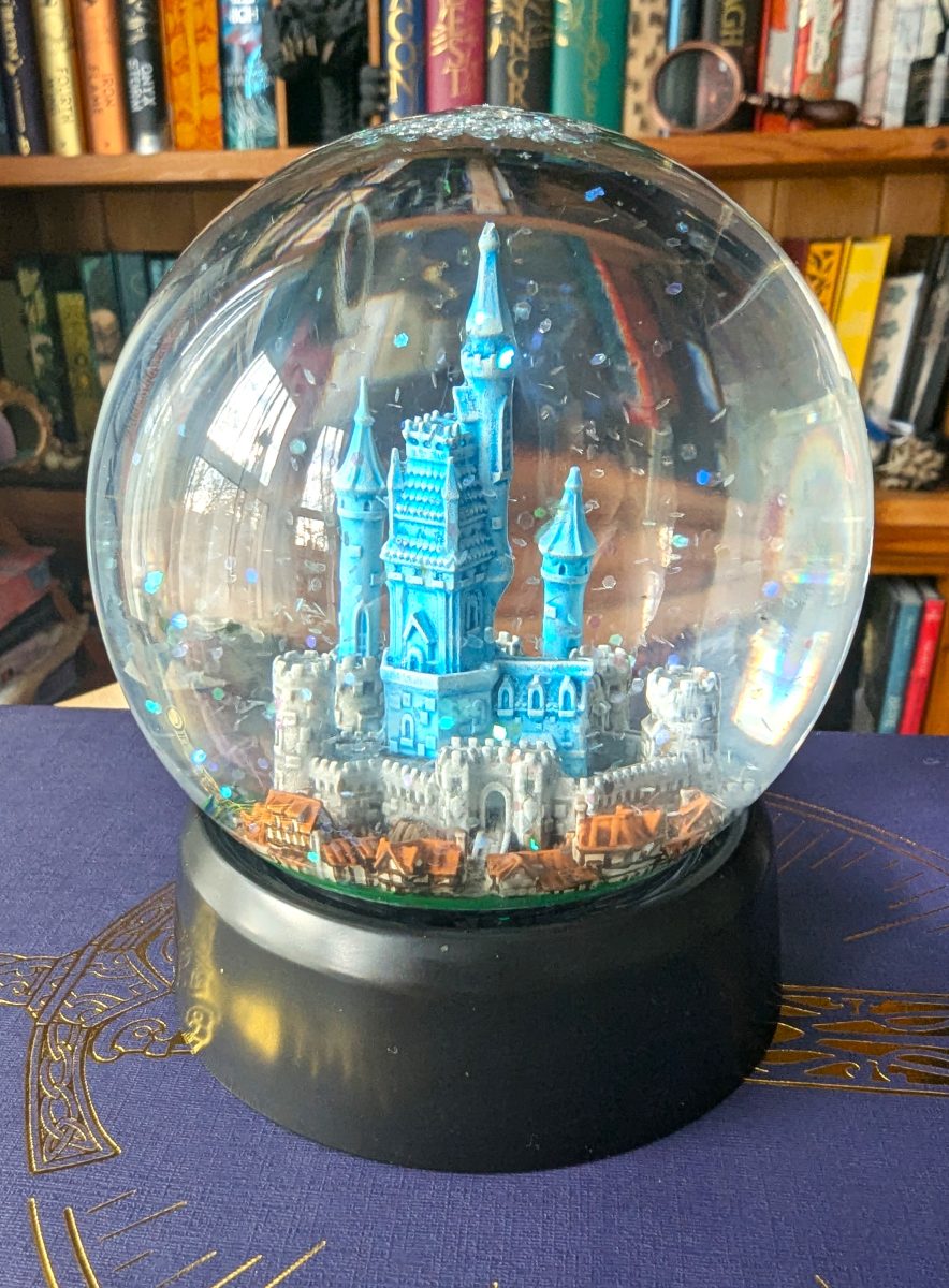 throne of glass snow globe