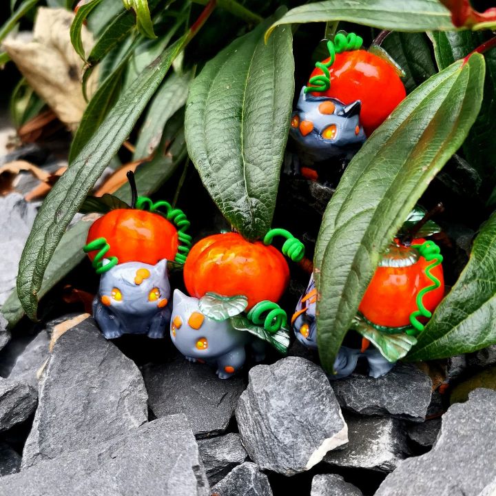halloween bulbasaur decoration