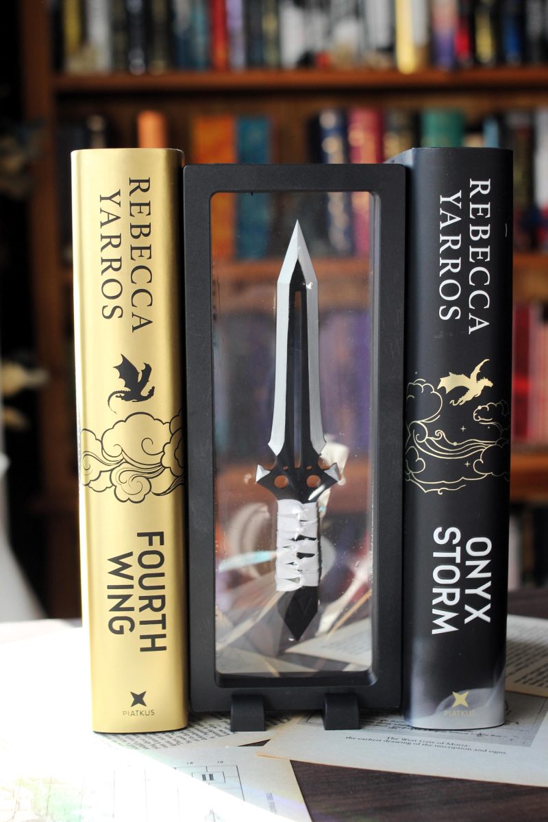 violet's throwing, book lover replica miniature letter opener with display frame