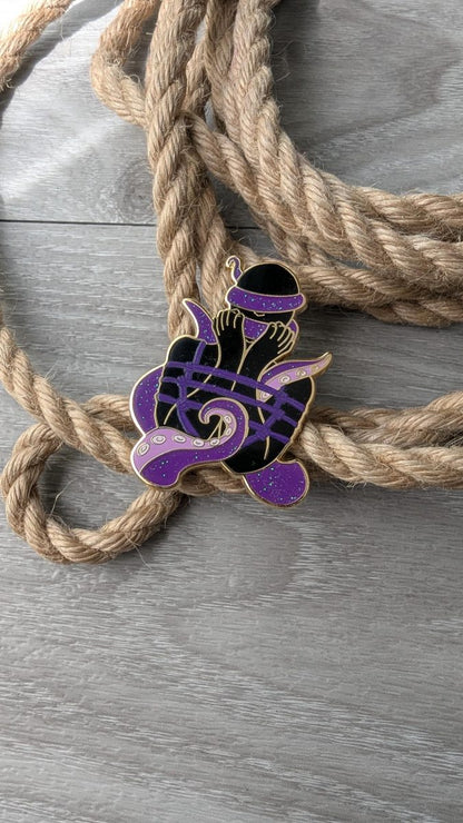 Grasping binds Shibari enamel pin, rope label badge