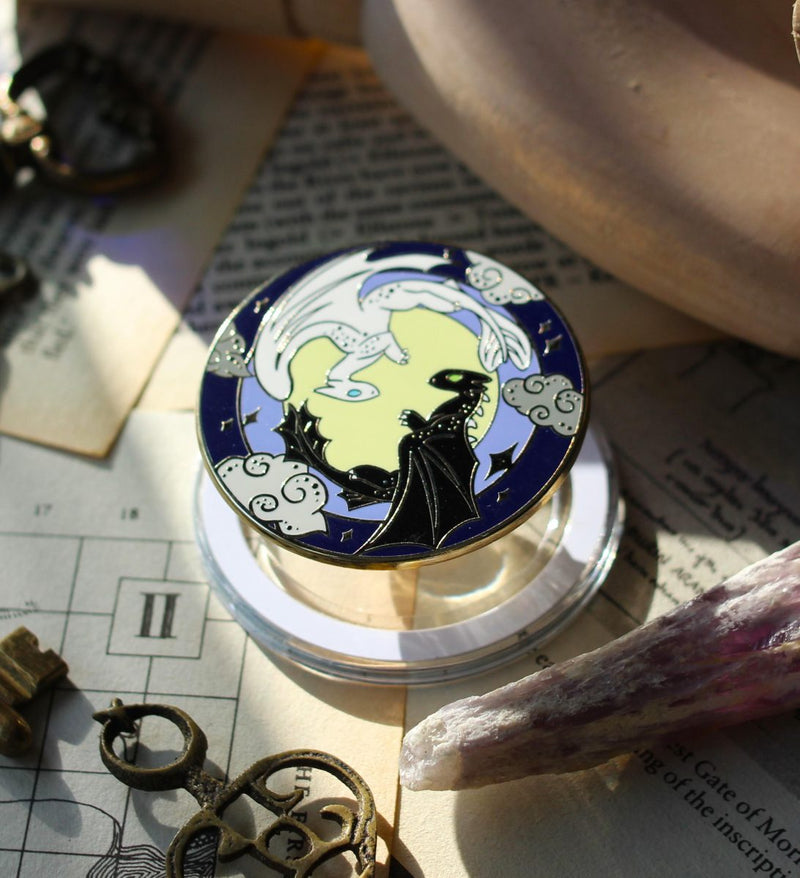 Dancing Dragons magnetic Kindle Grip, bookish magnetic phone grip, interchangeable ereader holder