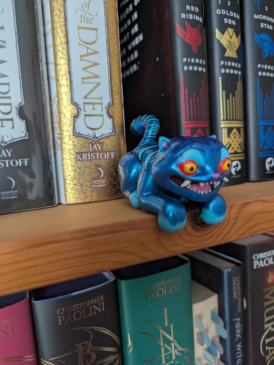 Kpop demon hunters derpy shelf guardian figure, shelf sitter,